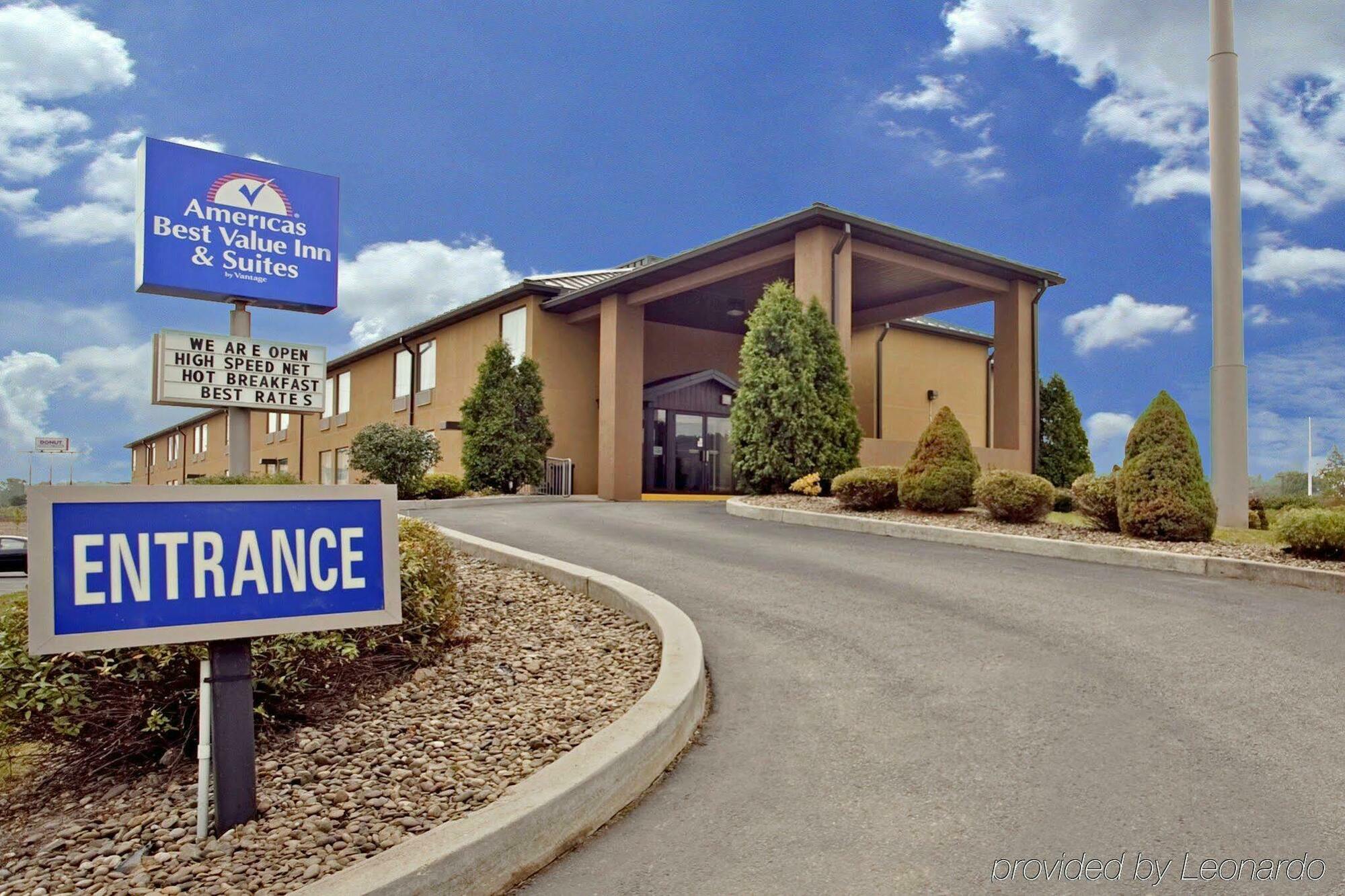 Super 8 By Wyndham Somerset Exterior photo